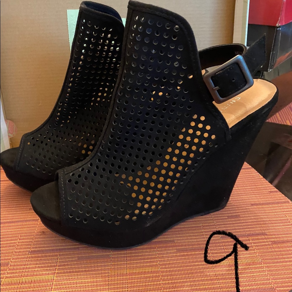 Chinese Laundry Wedges